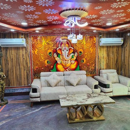 Ananda Ashram Guest House Колката Екстериор снимка